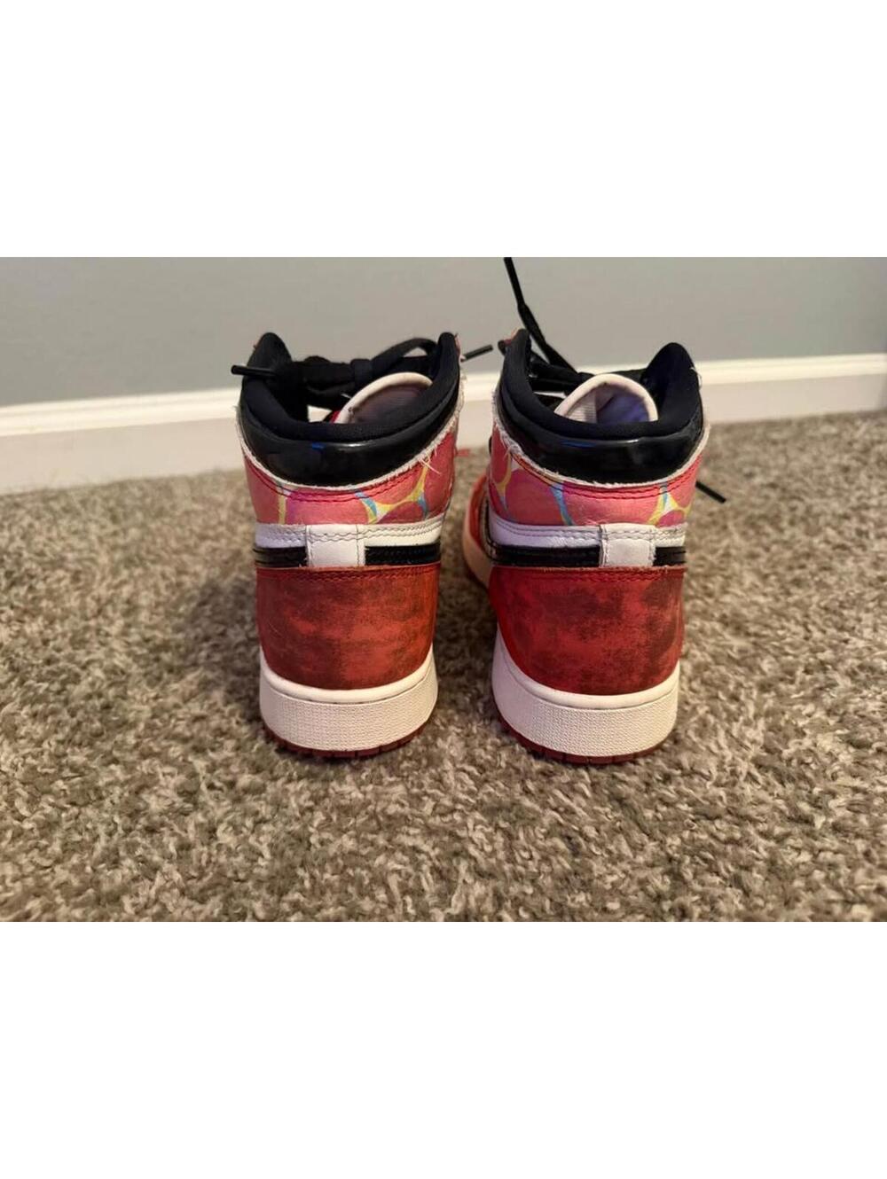 Air Jordan 1 Retro High OG Spider-Man Sneakers Youth 6.5 - Picture 7 of 8